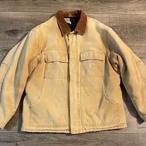 Carhartt Men's Barn coat vintage Jacket size 46 distressed stained